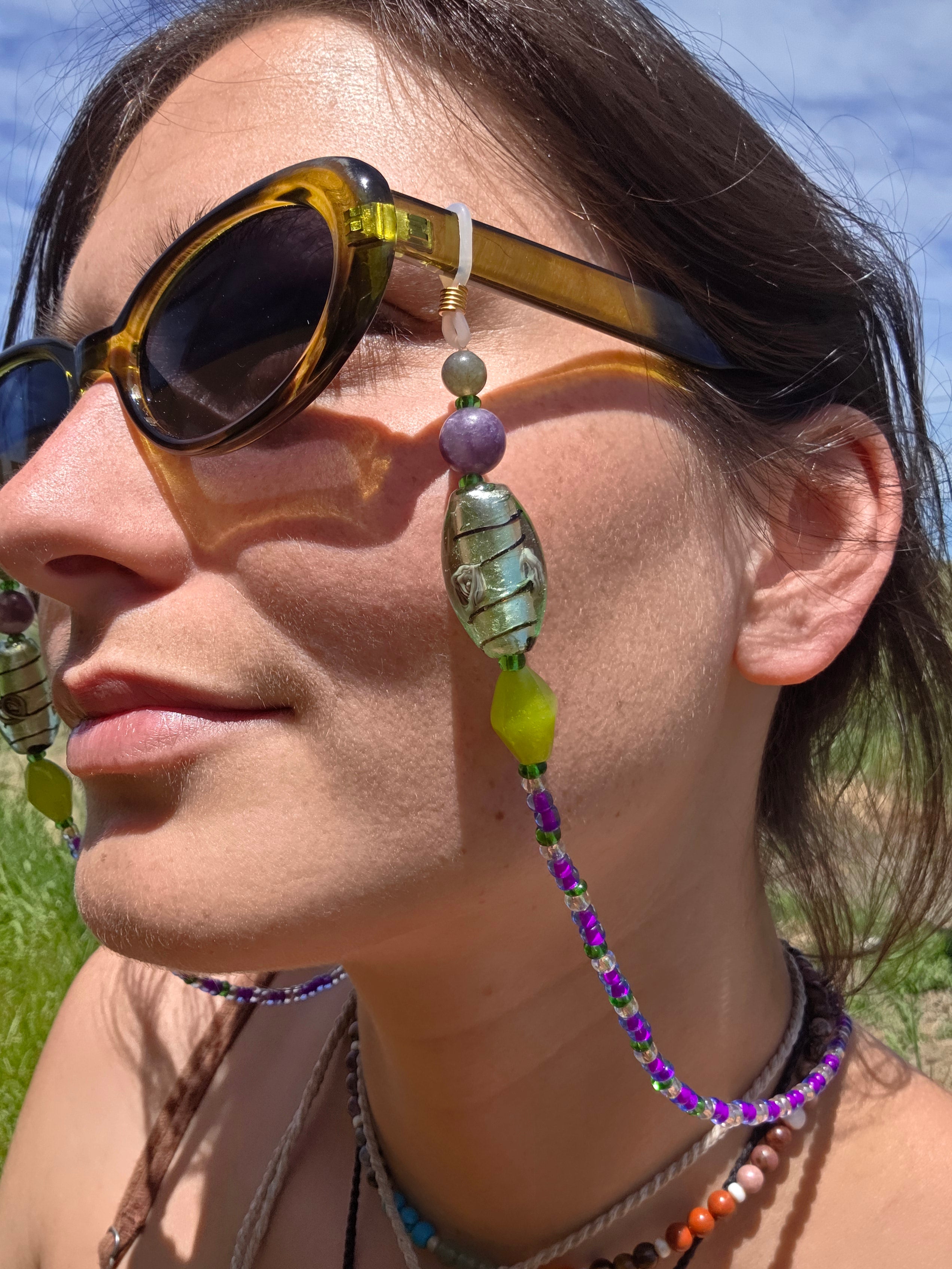 Tangy Grape Glasses Chain